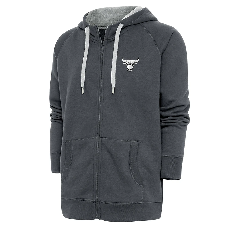Sweat à capuche zippé intégral avec logo métallique Victory Raglan des Chicago Bulls, couleur charbon Antigua pour homme