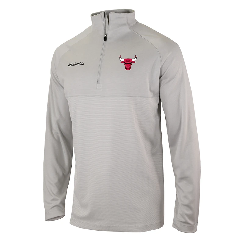 Men's Columbia  Heather Gray Chicago Bulls Omni-Wick Rockin' It Quarter-Zip Pullover Top