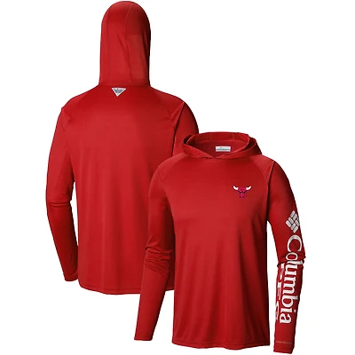 Men's Columbia  Red Chicago Bulls Terminal Tackle Long Sleeve Hoodie T-Shirt