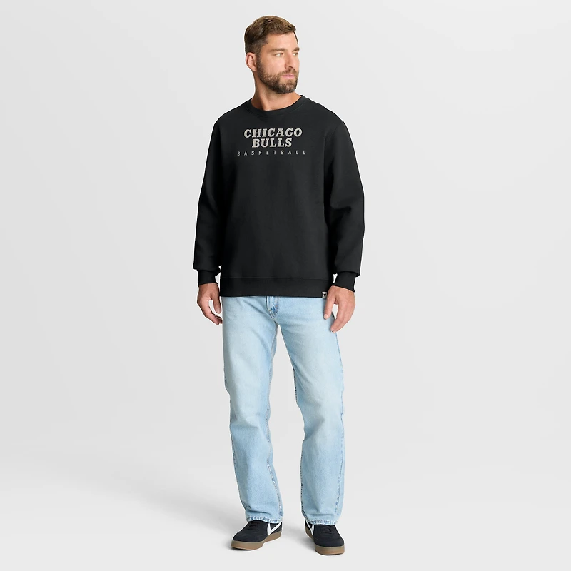 Men's Fanatics Black Chicago Bulls Crossover Collection Defensive Rotation Drill Premium Pullover Sweatshirt