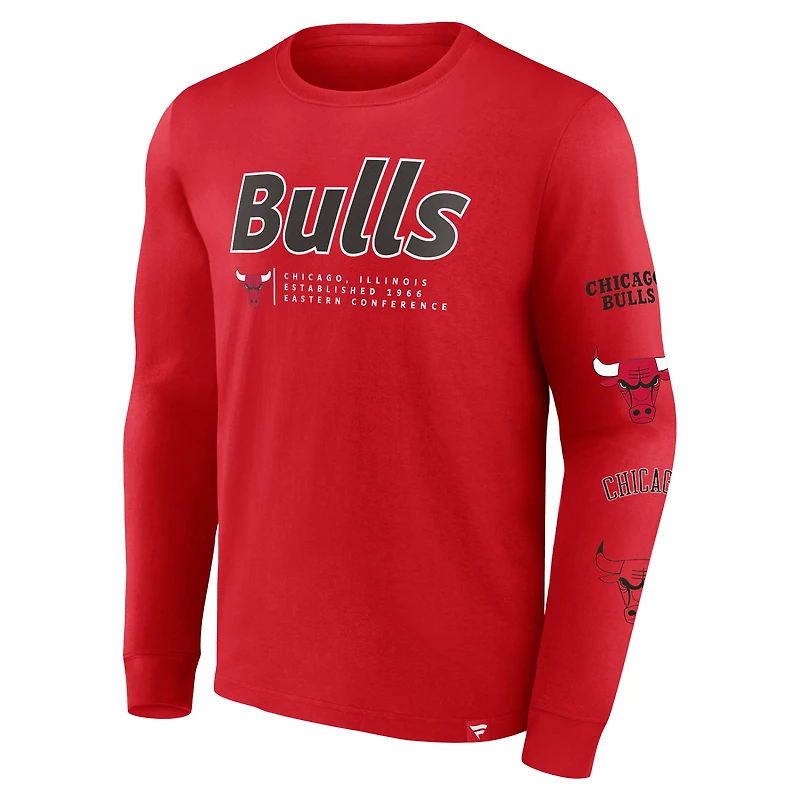 Men's Fanatics Red Chicago Bulls Baseline Long Sleeve T-Shirt