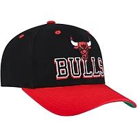 Men's Mitchell & Ness Black/Red Chicago Bulls Backside Script 2-Tone Pro Crown Adjustable Hat