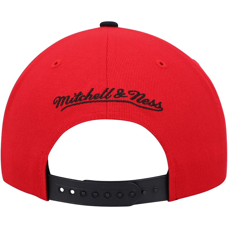 Men's Mitchell & Ness Black/ Chicago Bulls Day One Snapback Hat