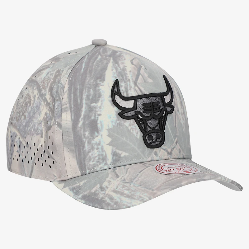 Casquette ajustable Mitchell & Ness camouflage Chicago Bulls Pro Pinch pour homme
