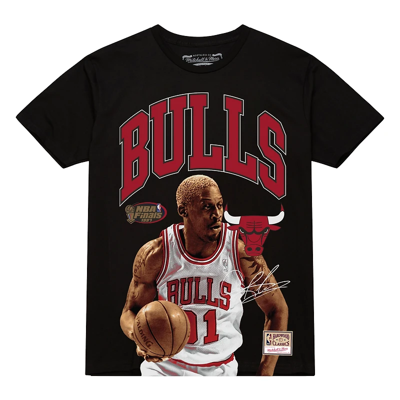 T-shirt noir Mitchell & Ness Dennis Rodman des Chicago Bulls Hardwood Classics Player Arch pour homme