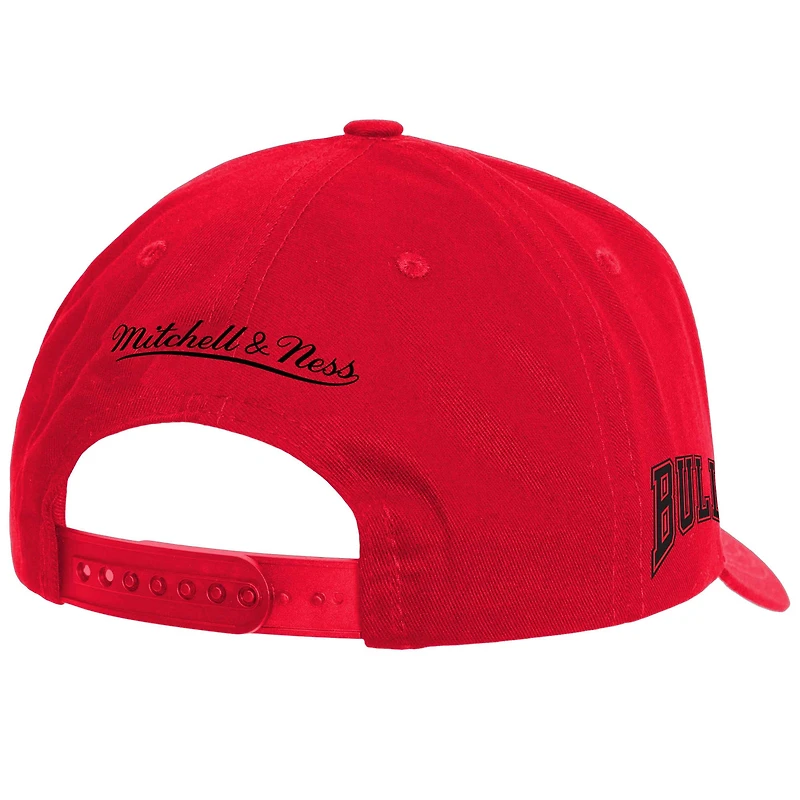 Casquette Snapback Rouge Feu Rouge Pro Crown des Chicago Bulls Mitchell & Ness pour hommes