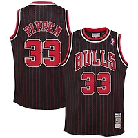 Men's Mitchell & Ness Scottie Pippen Black Chicago Bulls Big Tall Hardwood Classics Swingman Jersey