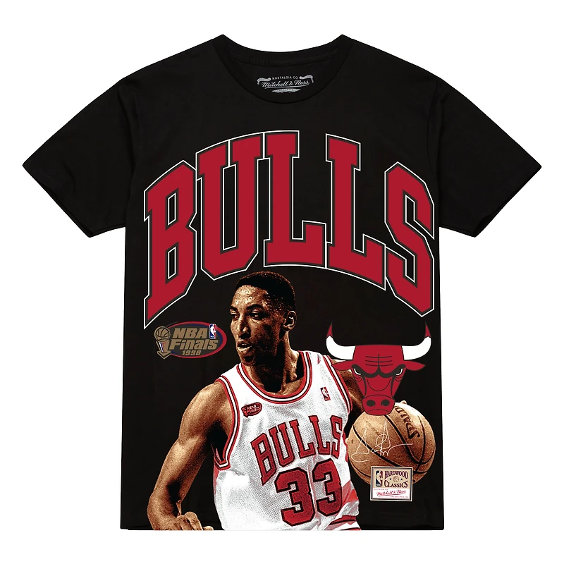 Men's Mitchell & Ness Scottie Pippen Black Chicago Bulls Hardwood Classics Player Arch T-Shirt