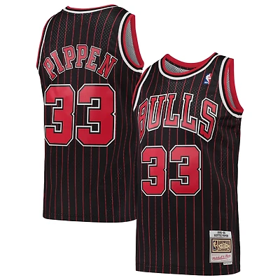 Maillot Swingman Mitchell & Ness Scottie Pippen pour hommes, noir, Chicago Bulls, Hardwood Classics