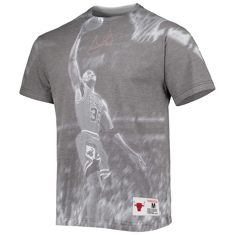 Men's Mitchell & Ness Scottie Pippen Heather Gray Chicago Bulls Above The Rim T-Shirt