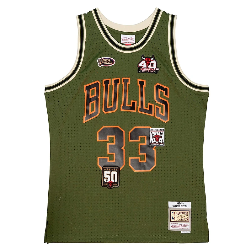 Men's Mitchell & Ness Scottie Pippen Olive Chicago Bulls 1997/98 Swingman - Jersey Flight Edition