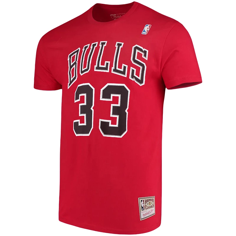 Men's Mitchell & Ness Scottie Pippen Red Chicago Bulls Hardwood Classics Name Number Player T-Shirt