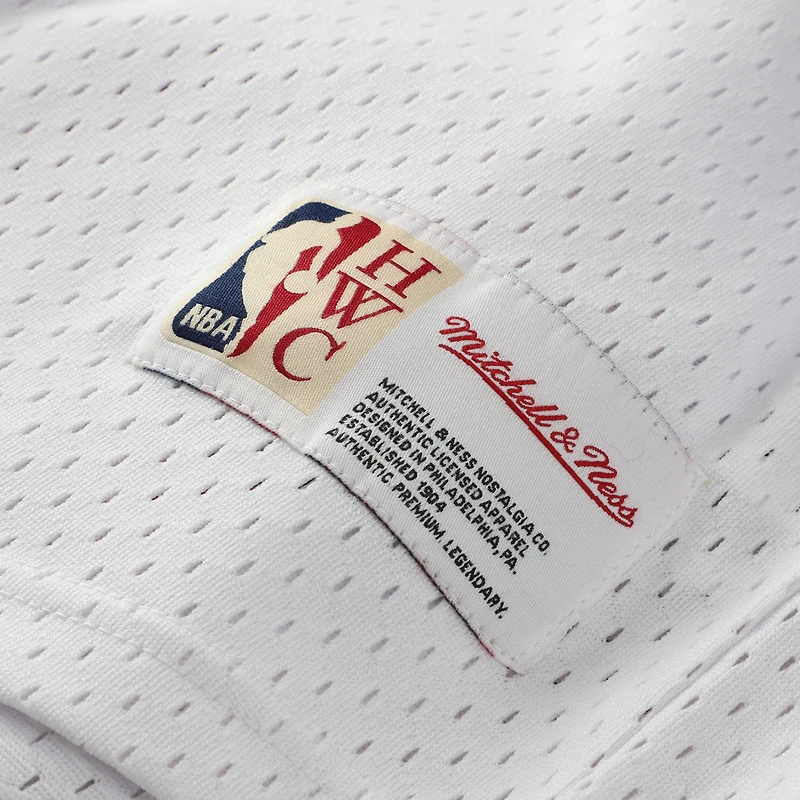 Men's Mitchell & Ness Scottie Pippen White Chicago Bulls Player Mesh V-Neck Shirt