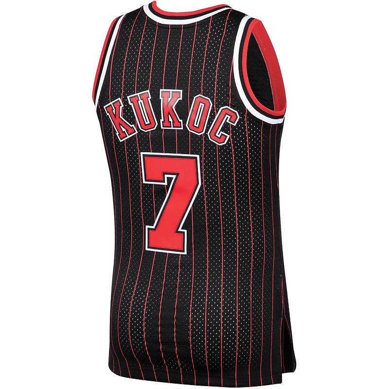 Men's Mitchell & Ness Toni Kukoc Black Chicago Bulls 1995/96 Hardwood Classics Swingman Jersey