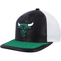 Men's Mitchell & Ness White/ Chicago Bulls Day One Snapback Hat
