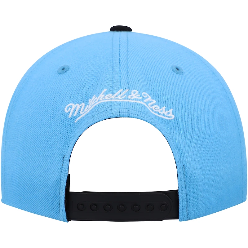 Men's Mitchell & Ness White/Light Blue Chicago Bulls Day One Snapback Hat