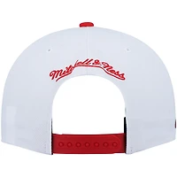 Casquette Snapback Chicago Bulls Hardwood Classics Mitchell & Ness blanc/rouge pour hommes