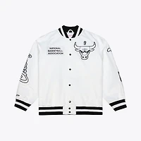 Men's Mitchell & Ness  White Chicago Bulls Arctic Lightweight Full-Snap Satin Jacket
