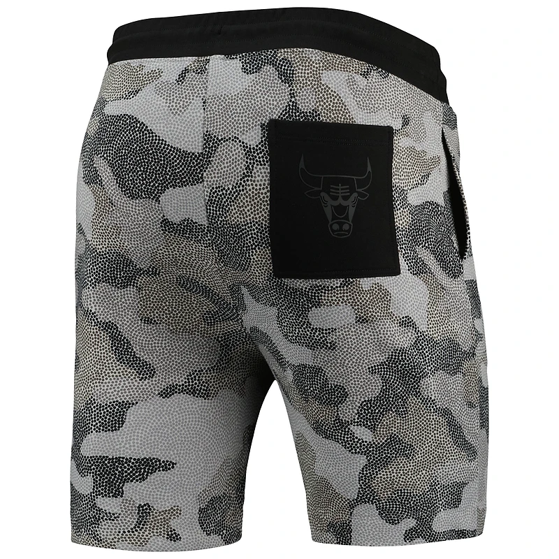 Short NBA x Hugo Boss Chicago Bulls Black Slam Camo pour homme