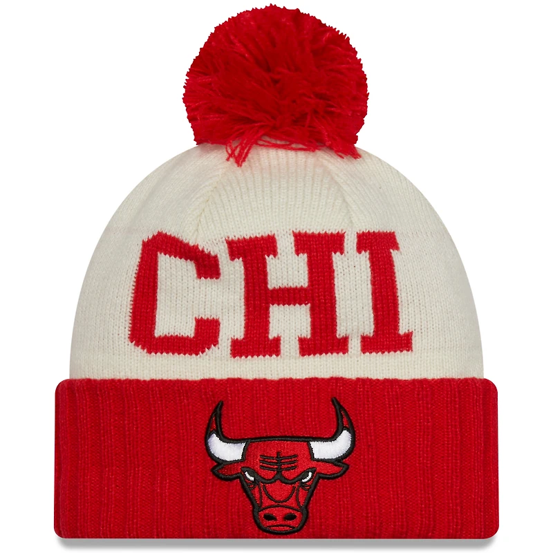 Chicago Bulls 2022 NBA Draft New Era pour homme, noir/crème - Bonnet en tricot à revers avec pompon