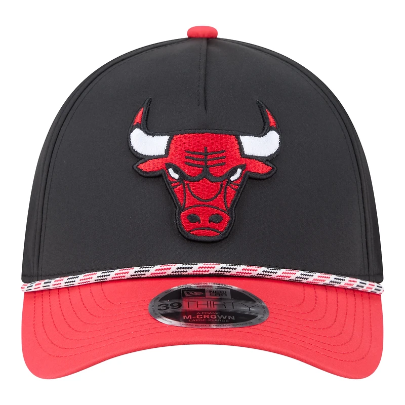 Men's New Era Black/Red Chicago Bulls Rope Two-Tone M-Crown A-Frame 39THIRTY Flex Hat