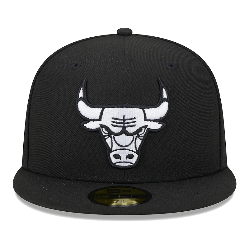 Men's New Era Black Chicago Bulls 59FIFTY Fitted Hat