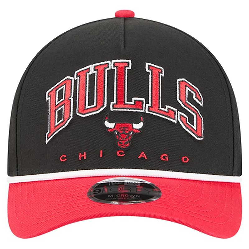 Men's New Era  Black Chicago Bulls Bold Arch COOLERA 9FORTY A-Frame M-Crown Adjustable Hat