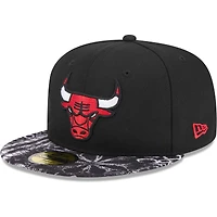 Men's New Era Black Chicago Bulls Coral Reef Visor 59FIFTY Fitted Hat