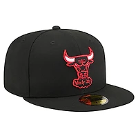 Casquette ajustée New Era 59FIFTY pour homme, logo principal des Chicago Bulls, noire
