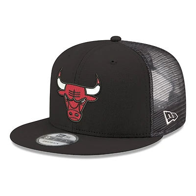 Men's New Era Black Chicago Bulls Core Logo Meshback 9FIFTY Snapback Hat