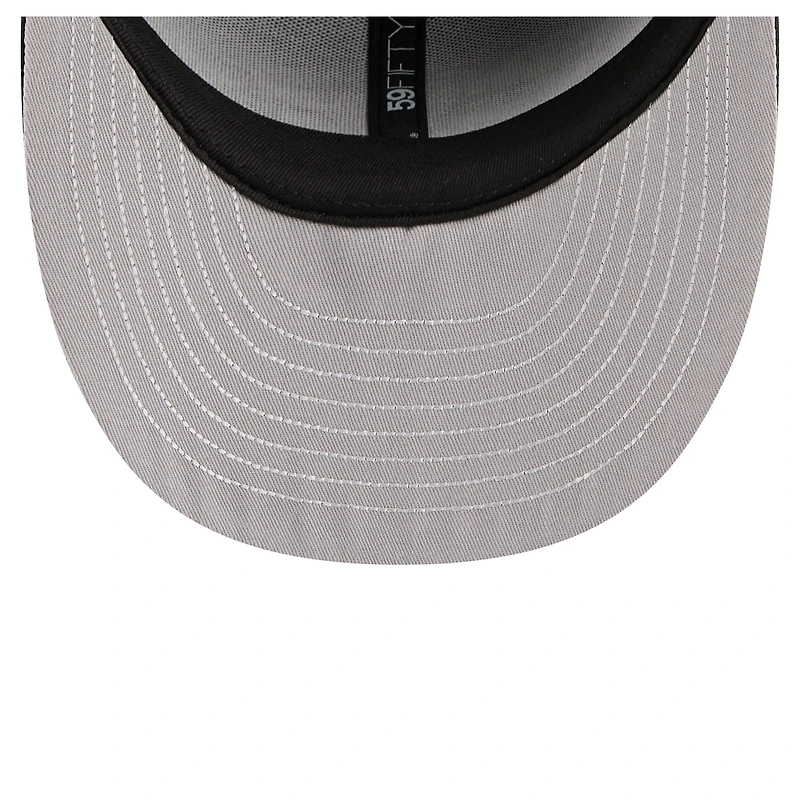 Men's New Era Black Chicago Bulls Freedom Pre-Curved 59FIFTY Fitted Hat
