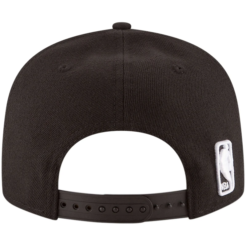 Casquette snapback New Era 9FIFTY noire pour homme, couleur officielle des Chicago Bulls