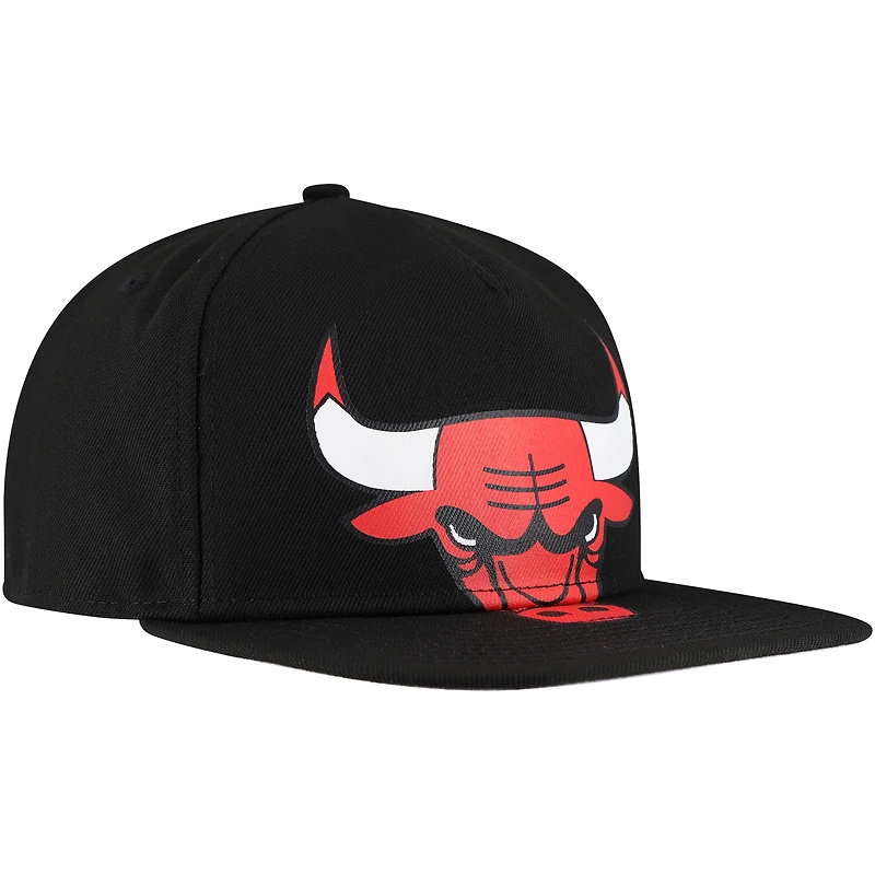 Casquette snapback surdimensionnée noire avec logo imprimé bouffant des Chicago Bulls New Era pour hommes