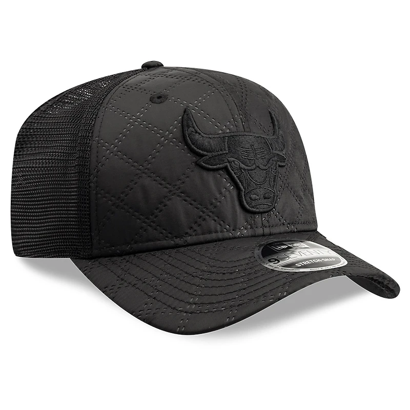 Men's New Era  Black Chicago Bulls Quilted Nylon 9SEVENTY Trucker Adjustable Hat