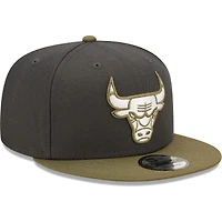 Men's New Era Charcoal/Olive Chicago Bulls Two-Tone 9FIFTY - Snapback Hat