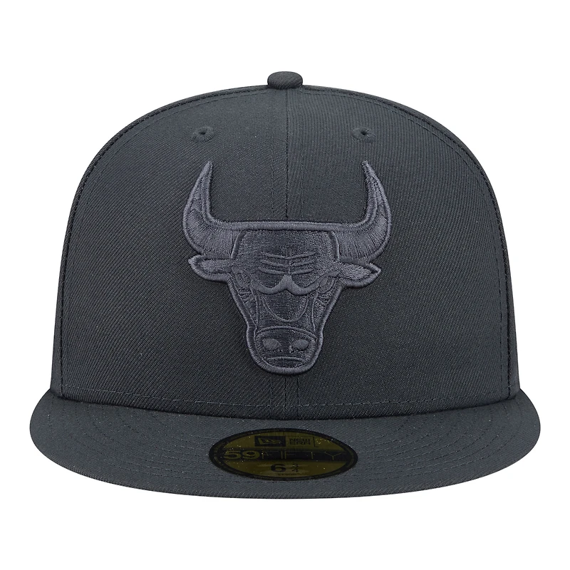 Casquette ajustée New Era 59FIFTY pour homme, coloris anthracite Chicago Bulls.