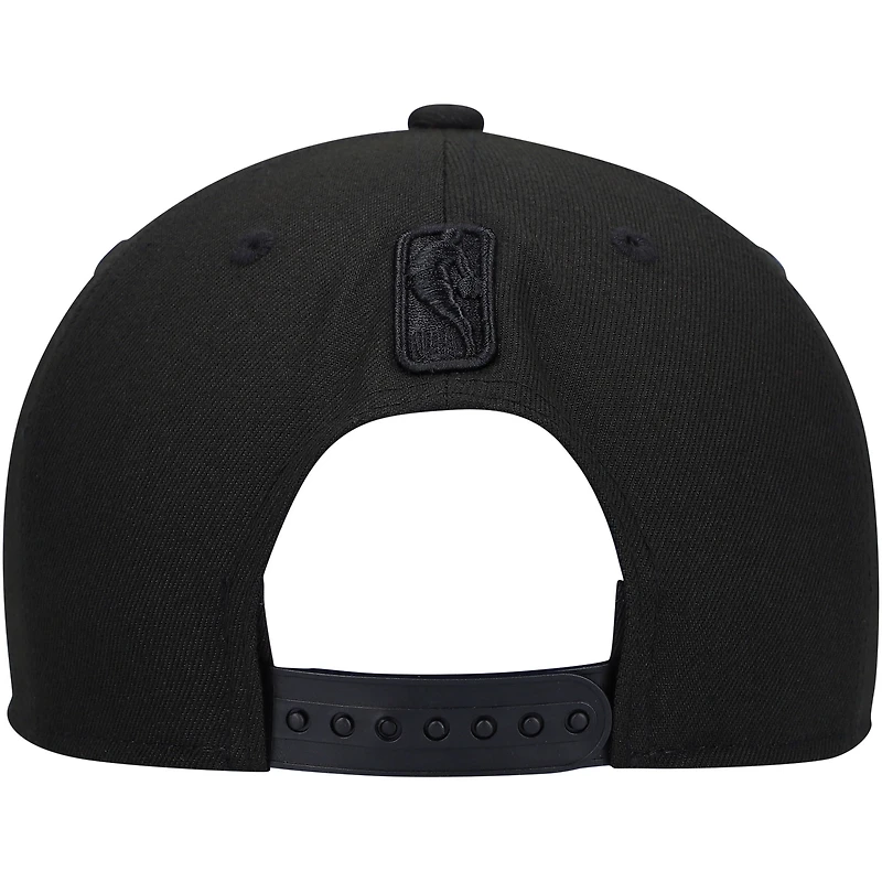Casquette Snapback 9FIFTY Chicago Bulls New Era pour homme, noir sur noir