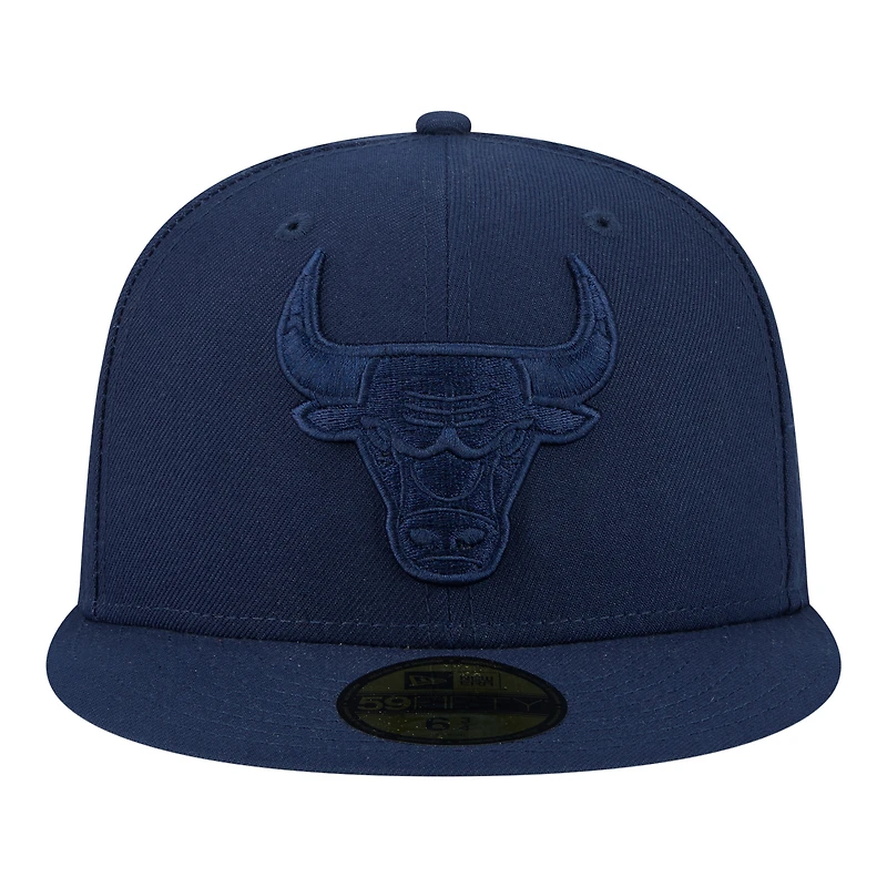 Casquette ajustée New Era 59FIFTY pour homme, coloris bleu marine Chicago Bulls.
