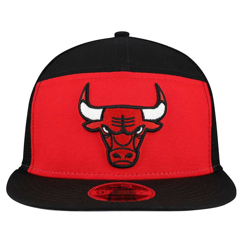 Men's New Era Red/Black Chicago Bulls Outdoor Split Panel 9FIFTY Snapback Hat