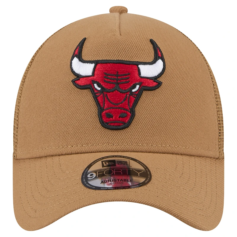 Casquette réglable de camionneur A-Frame 9FORTY des Chicago Bulls New Era pour hommes, beige