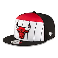 Casquette snapback 9FIFTY blanche/noire New Era Chicago Bulls 2025 NBA Tip Off pour homme