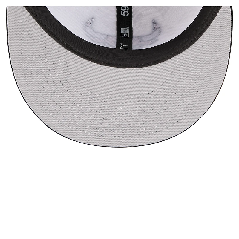 Men's New Era White/Black Chicago Bulls Repeat 59Fifty Fitted Hat