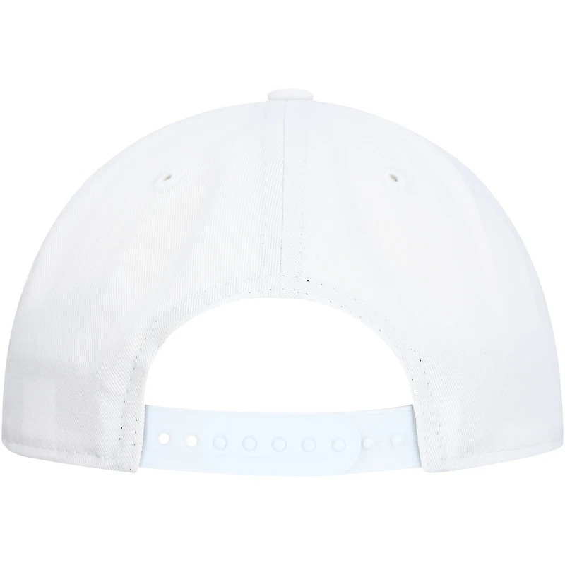 Men's New Era White Chicago Bulls Island Oasis Golfer Snapback Hat