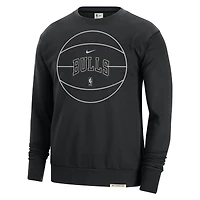 Men's Nike Black Chicago Bulls 2023/24 Authentic Standard Issue Travel Performance Pullover Sweatshirt