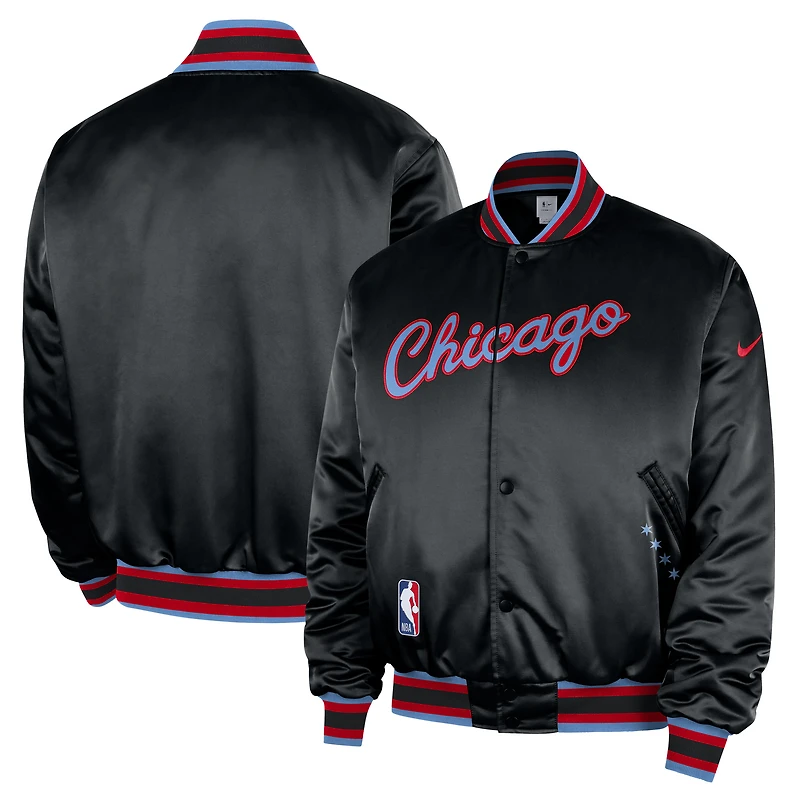 Veste bomber Nike Chicago Bulls City édition Remix Courtside noire pour homme, 2025/26, fermeture à boutons-pression.