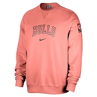 Sweat-shirt Nike Red Chicago Bulls Courtside Standard Issue Performance pour homme