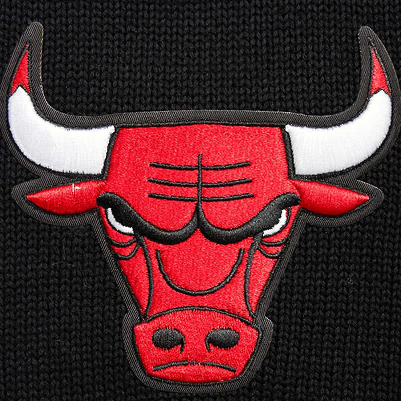 Men's Pro Standard Black Chicago Bulls Crewneck Pullover Sweater & Cuffed Knit Hat Box Gift Set