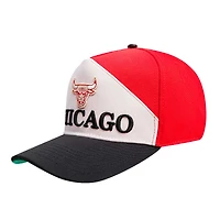 Casquette réglable Pro Standard rouge/noir Chicago Bulls Pinch Chevron pour hommes