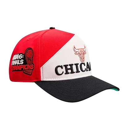Casquette réglable Pro Standard rouge/noir Chicago Bulls Pinch Chevron pour hommes