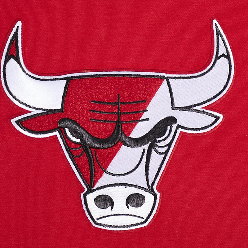 Men's Pro Standard Red Chicago Bulls Split Logo Pullover Hoodie